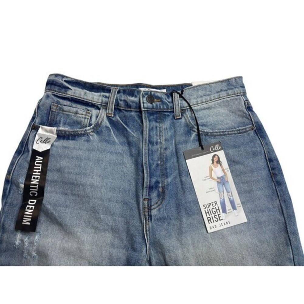 NWT Cello Jeans Womens Sz 11/30‎ Super  High Rise Distressed Dad Destroyed Jeans - Picture 2 of 11
